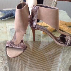 Carlos by Carlos Santana heels size 8.5